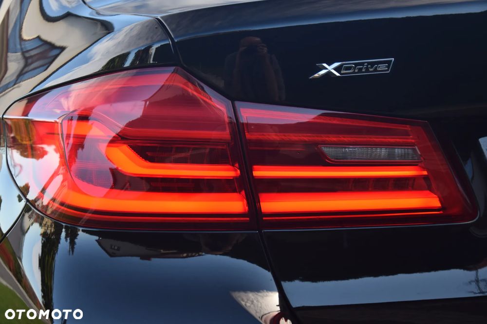 BMW Seria 5 520d xDrive Luxury Line - 7