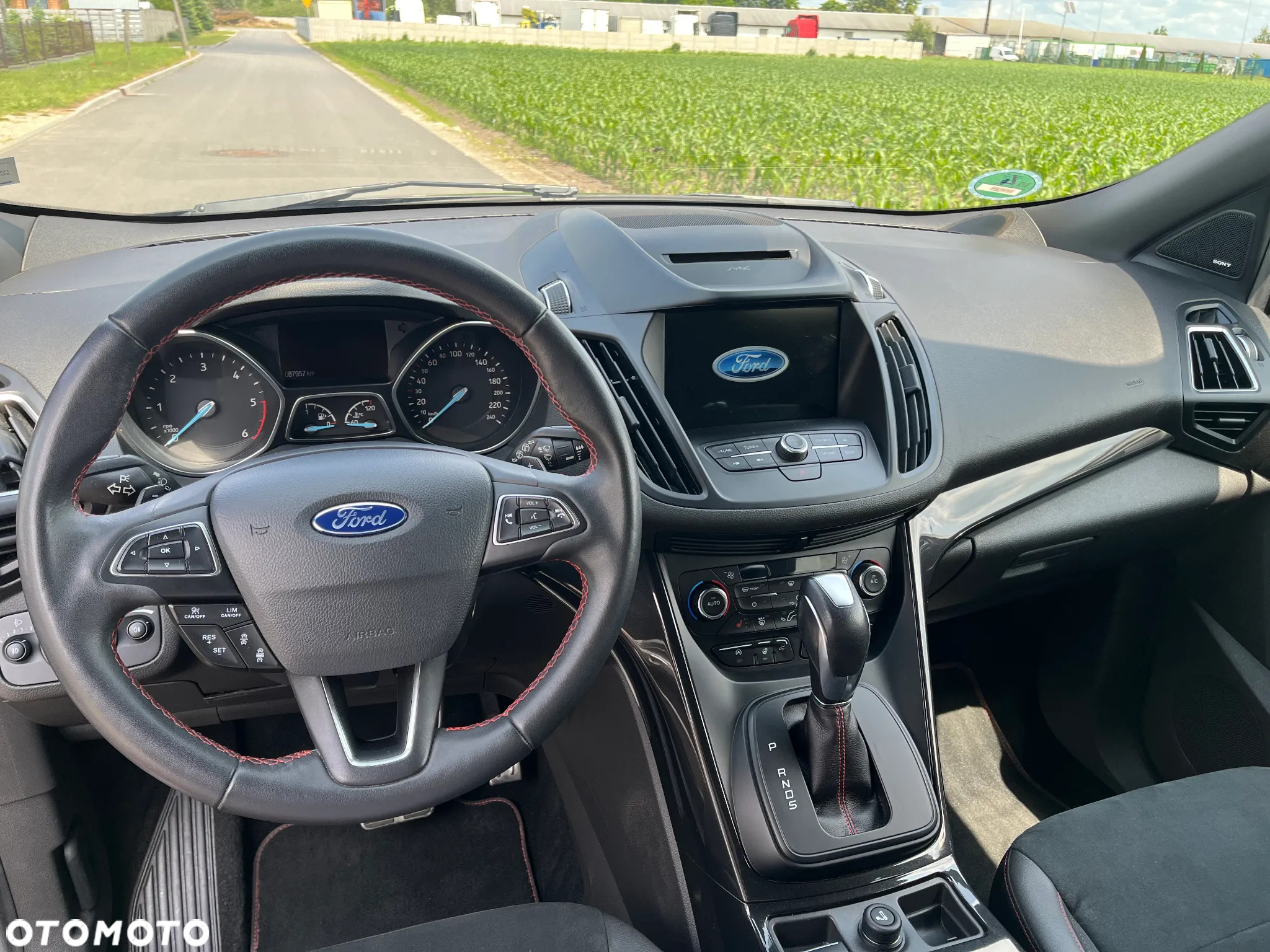Ford Kuga 2.0 TDCi 4x4 ST-Line - 18