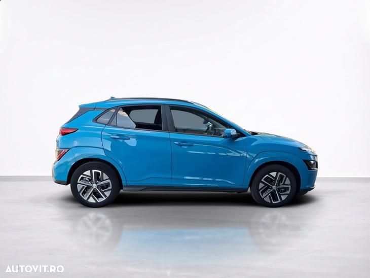 Hyundai KONA Select - 8