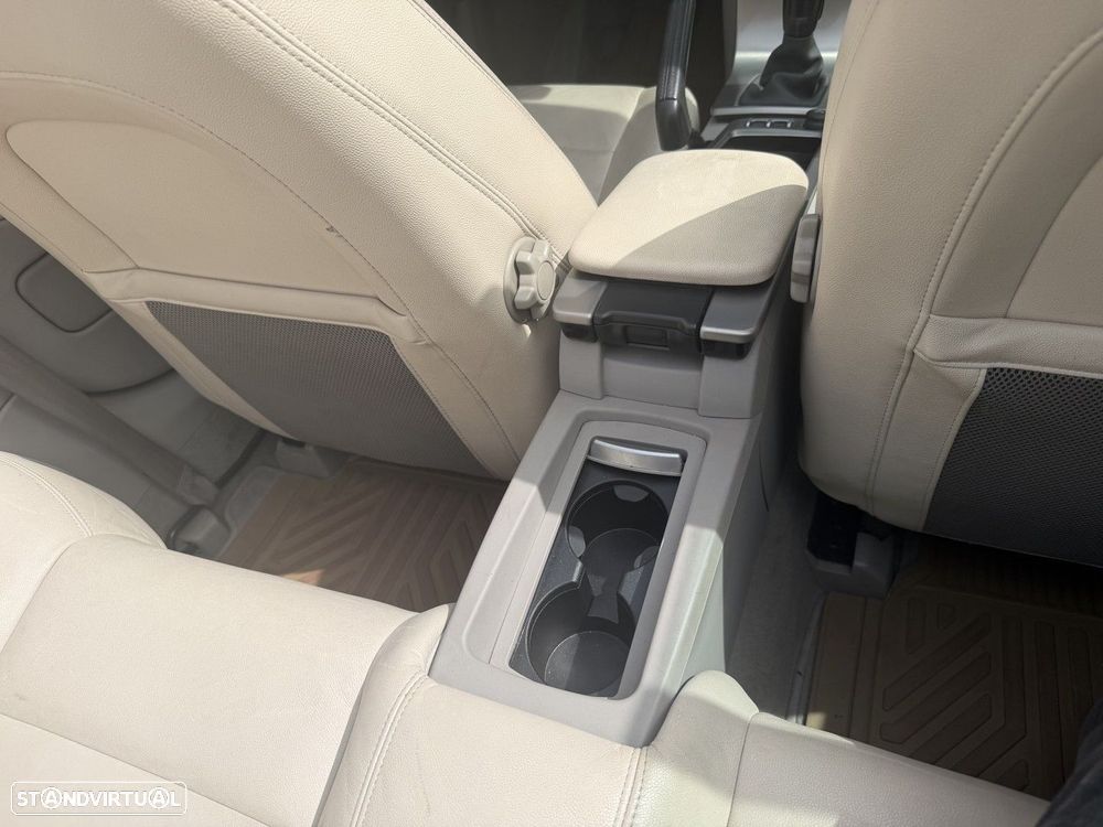 Volvo C70 2.0 D Momentum - 35