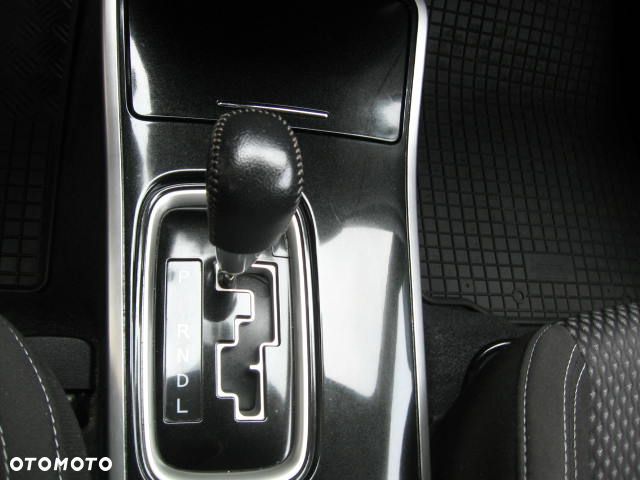 Mitsubishi Outlander 2.0 Intense + SDA 4WD CVT - 21