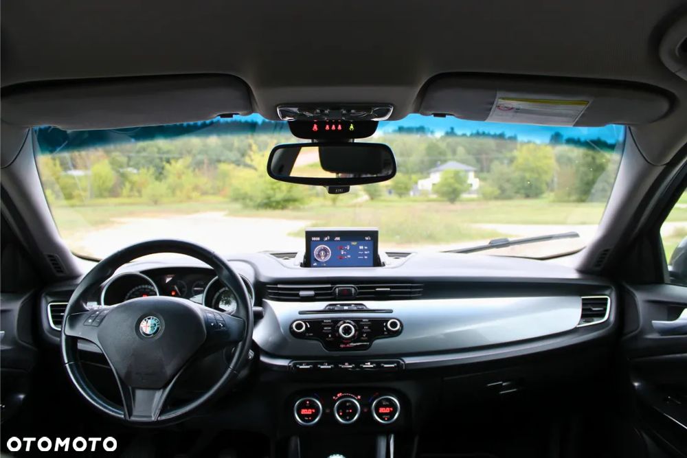 Alfa Romeo Giulietta 1.6 JTDM 16V - 23