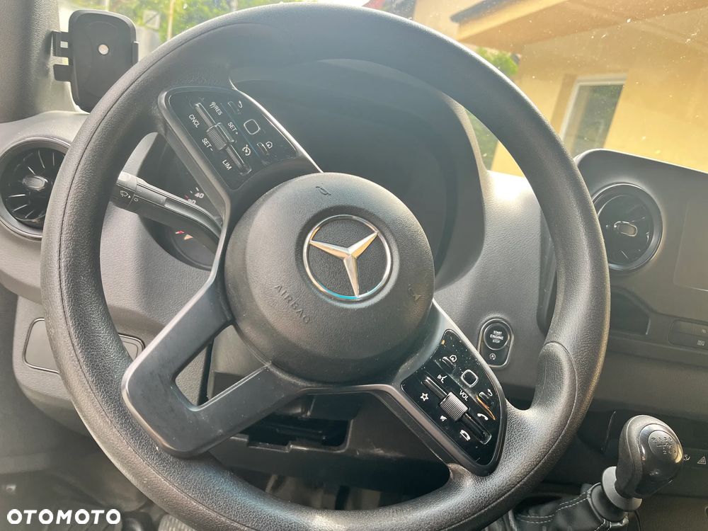 Mercedes-Benz SPRINTER - 7