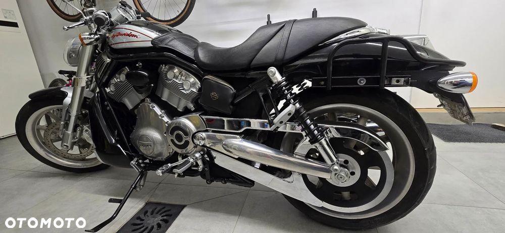 Harley-Davidson V-Rod Street Rod - 21