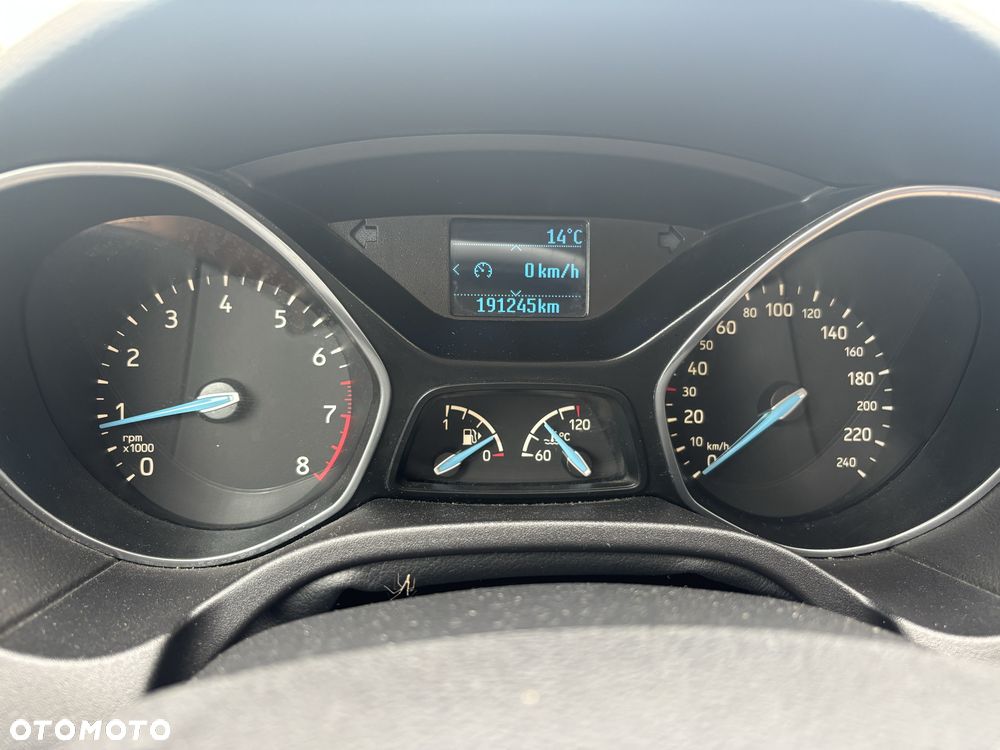 Ford Focus - 8