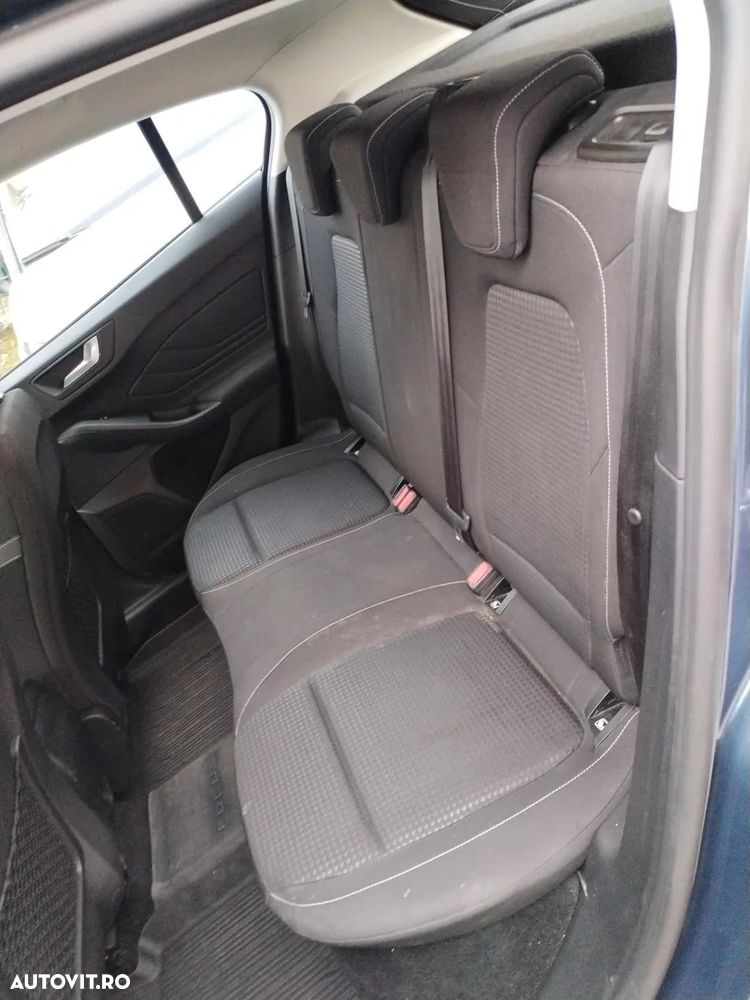 Ford Focus 1.0 EcoBoost Titanium Business - 6