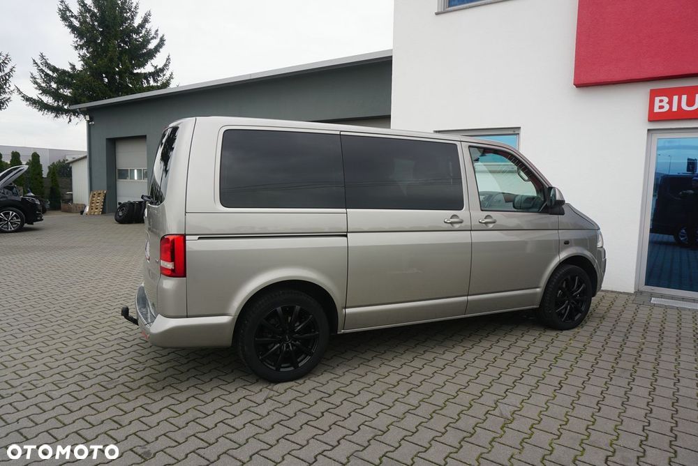 Volkswagen Multivan - 33