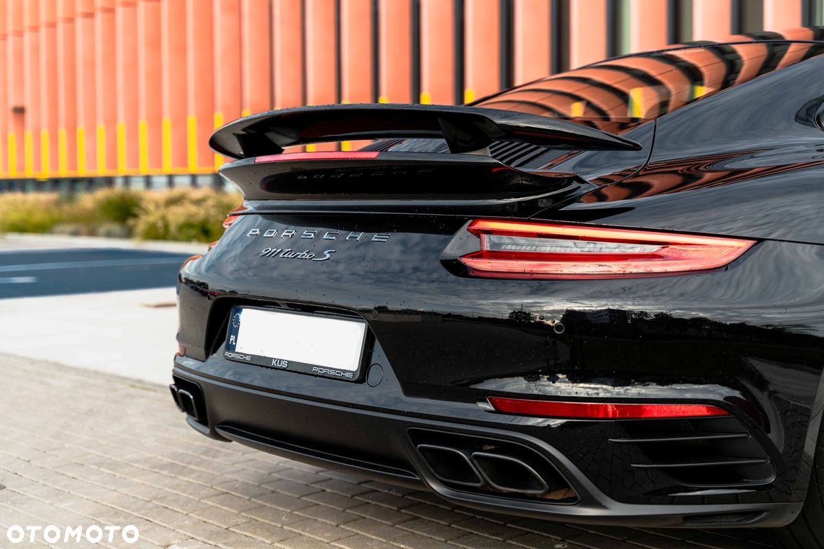 Porsche 911 - 9