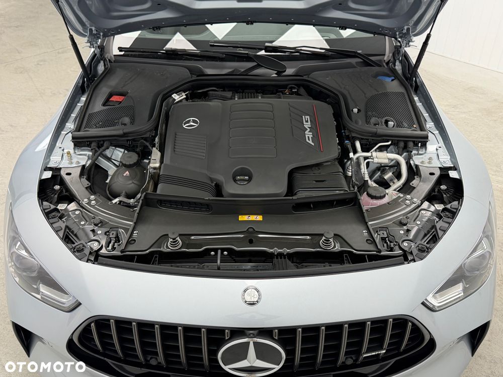 Mercedes-Benz AMG GT 43 4-Matic+ - 40