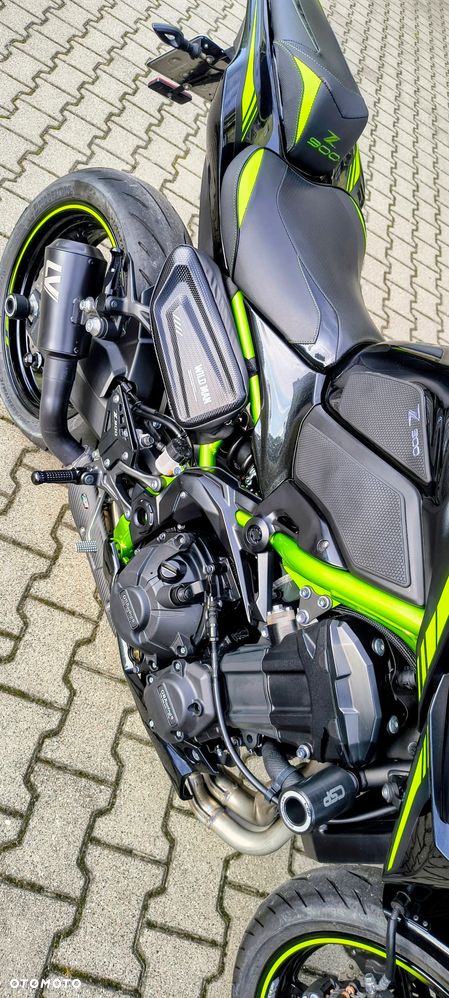 Kawasaki Z 900 - 6