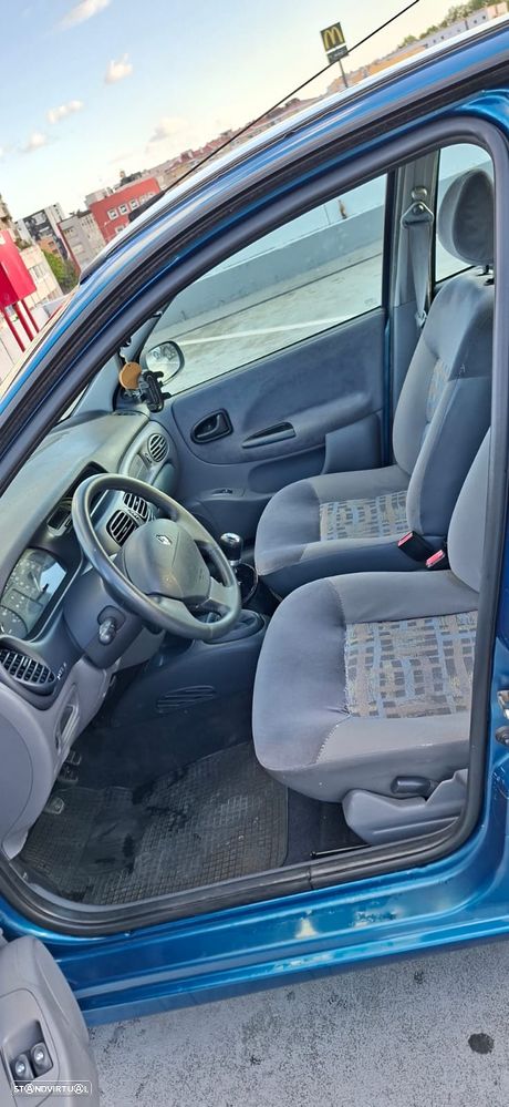 Renault Mégane 1.4 16V RXE AC - 5