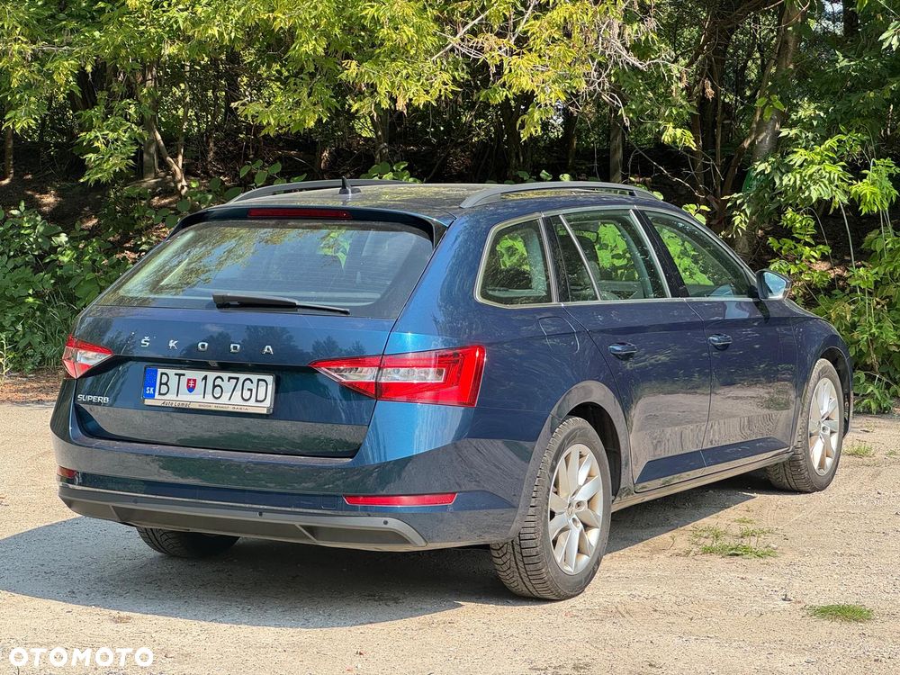Skoda Superb 2.0 TDI SCR Ambition DSG - 3