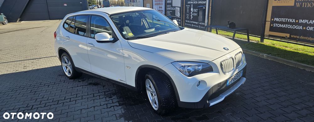 BMW X1 xDrive18d - 10