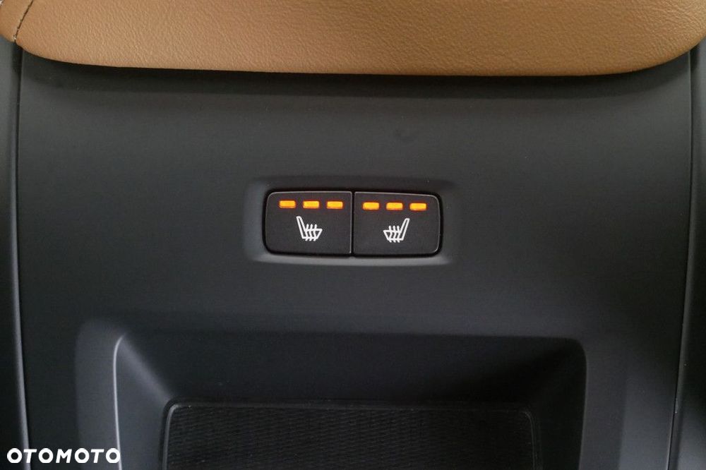 Volvo XC 60 - 28
