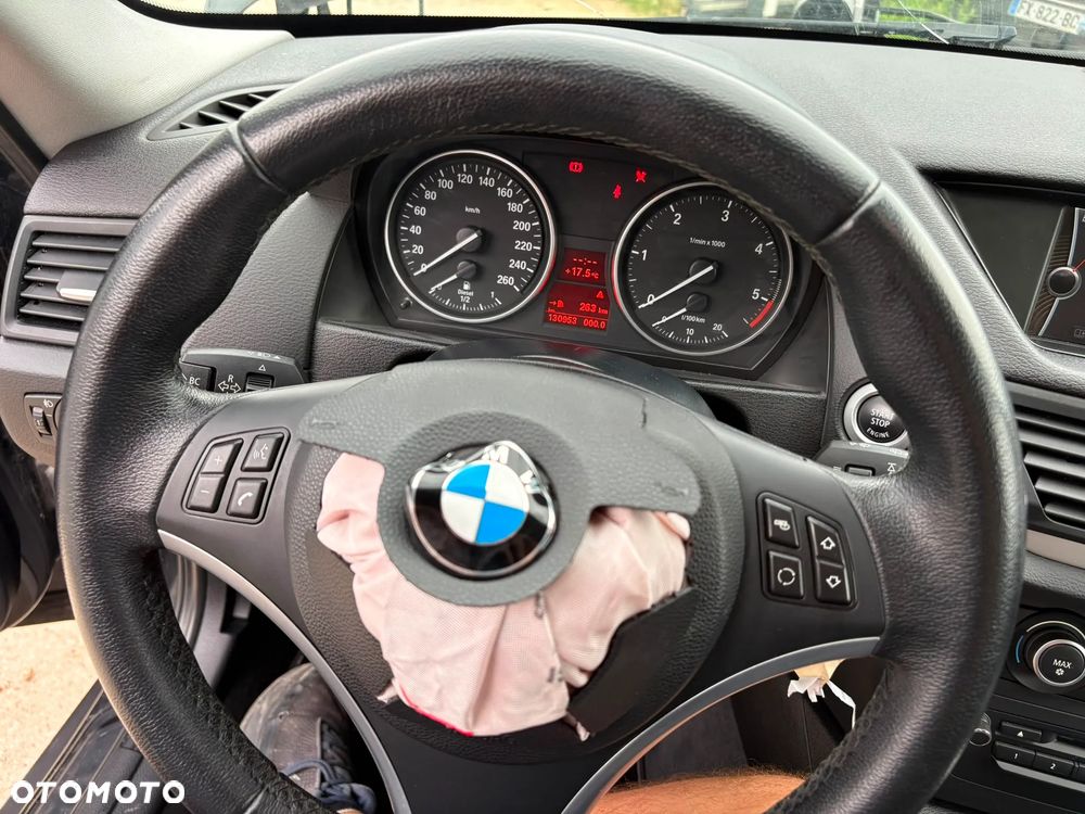 BMW X1 sDrive18d xLine - 16