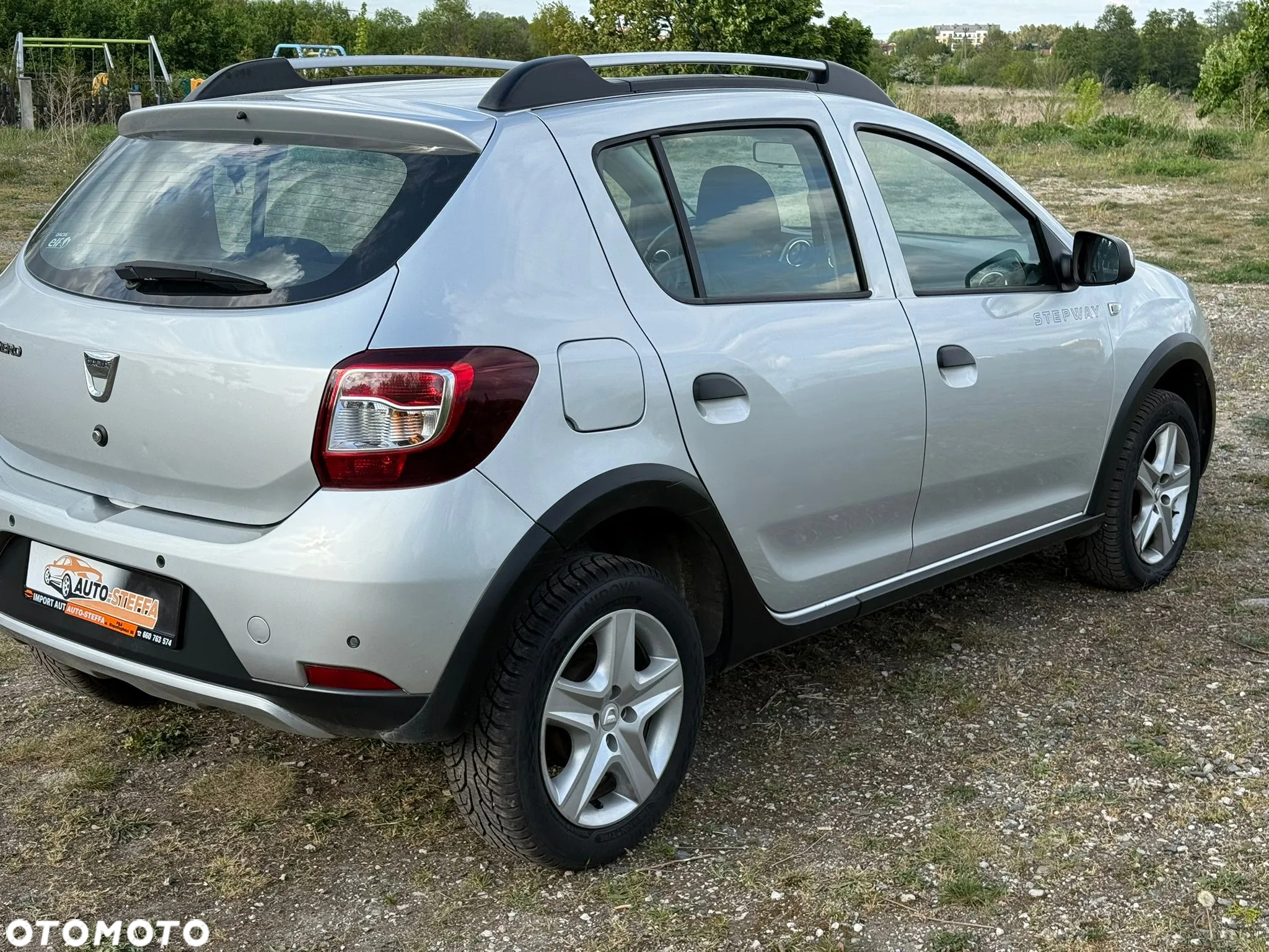Dacia Sandero 0.9 TCe Connected by Orange S&S - 4