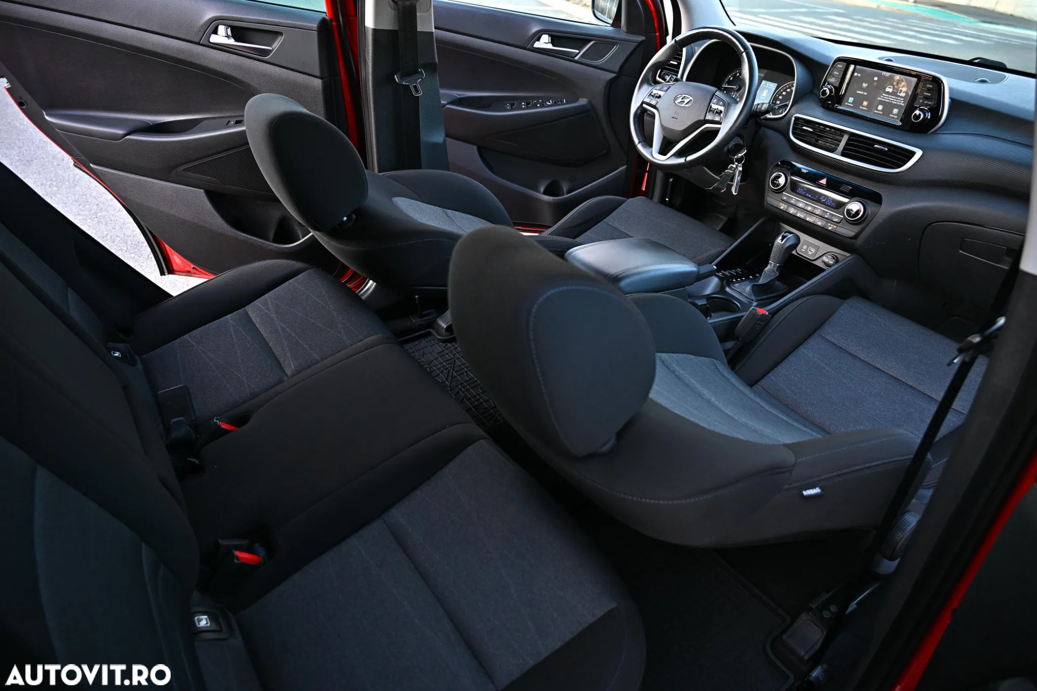Hyundai Tucson 1.6 T-GDi 4WD 7DCT Style - 37
