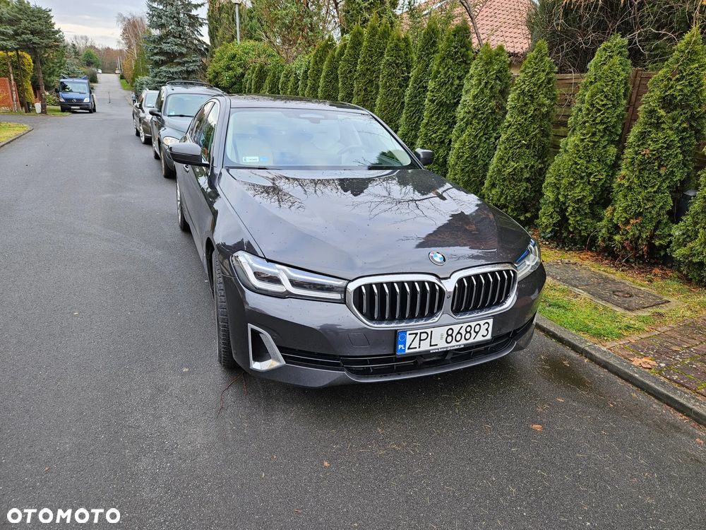 BMW Seria 5 530e Luxury Line - 2