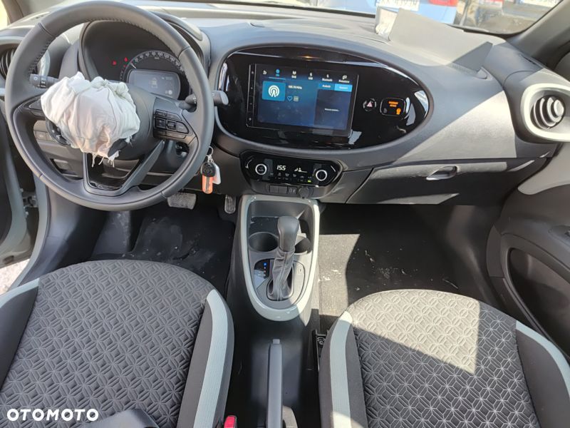 Toyota Aygo X 1.0 VVT-i Color Edition X-shift - 29