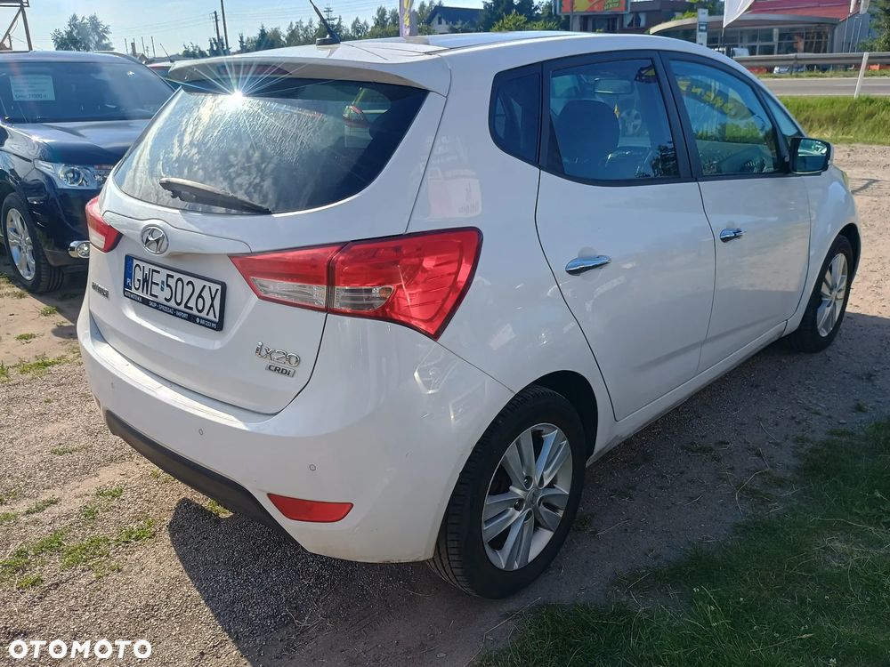 Hyundai ix20 1.6 CRDi blue YES - 11