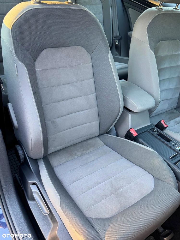 Volkswagen Golf 1.4 TSI BMT ACT Highline - 28