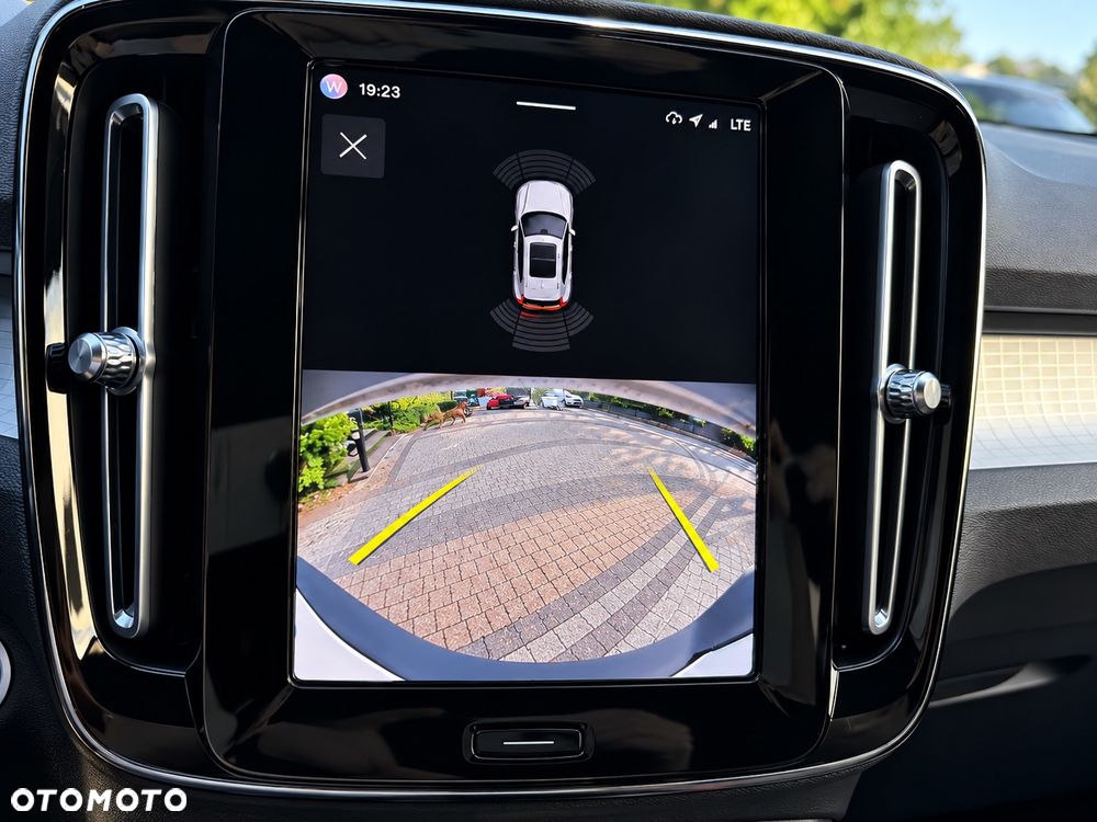 Volvo XC 40 B3 B DKG Plus Dark - 21