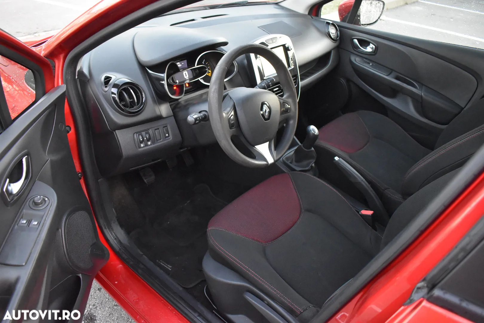 Renault Clio - 6