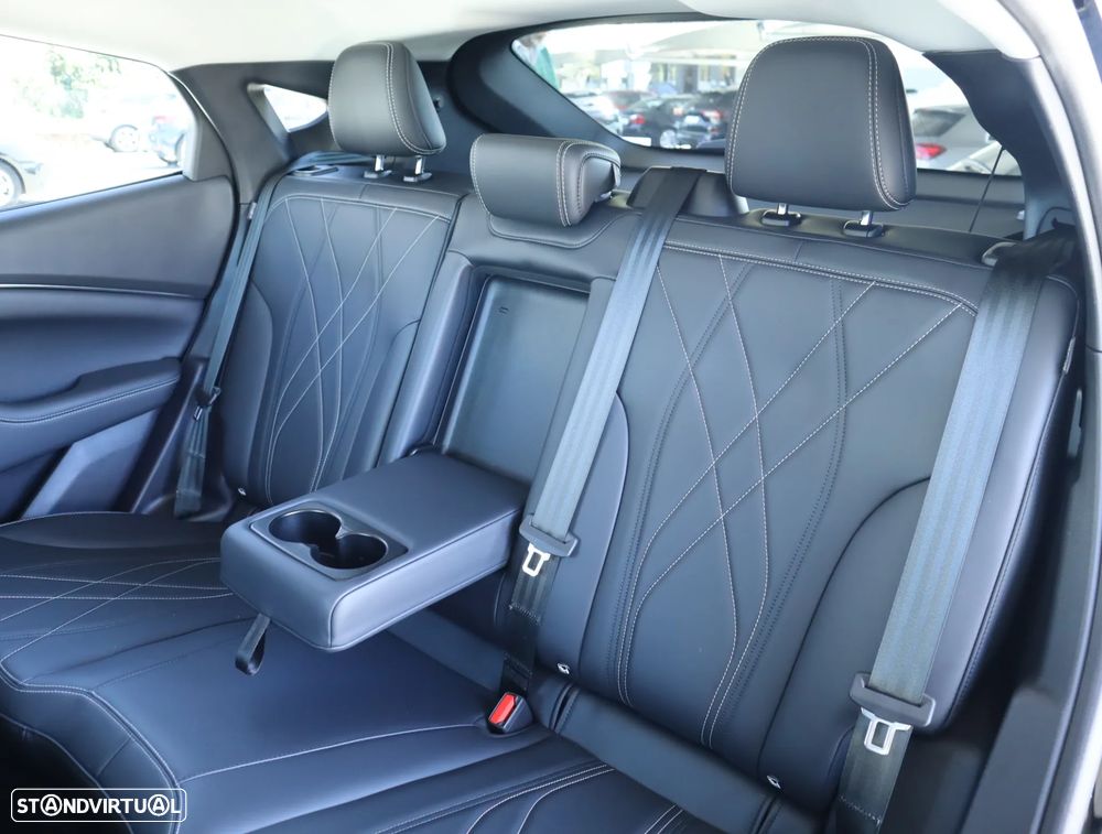 Ford Mustang Mach-E Standard - 24