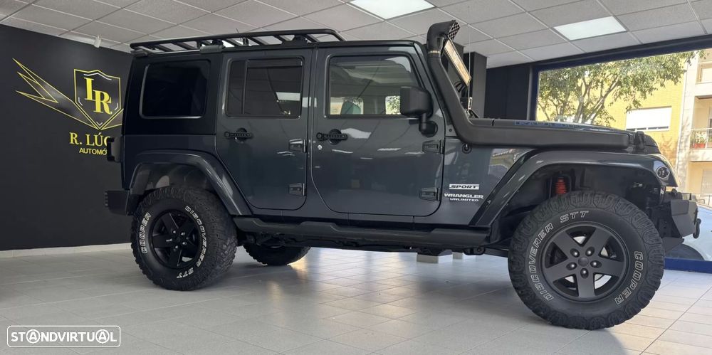 Jeep Wrangler Unlimited 2.8 CRD MTX Rubicon - 55