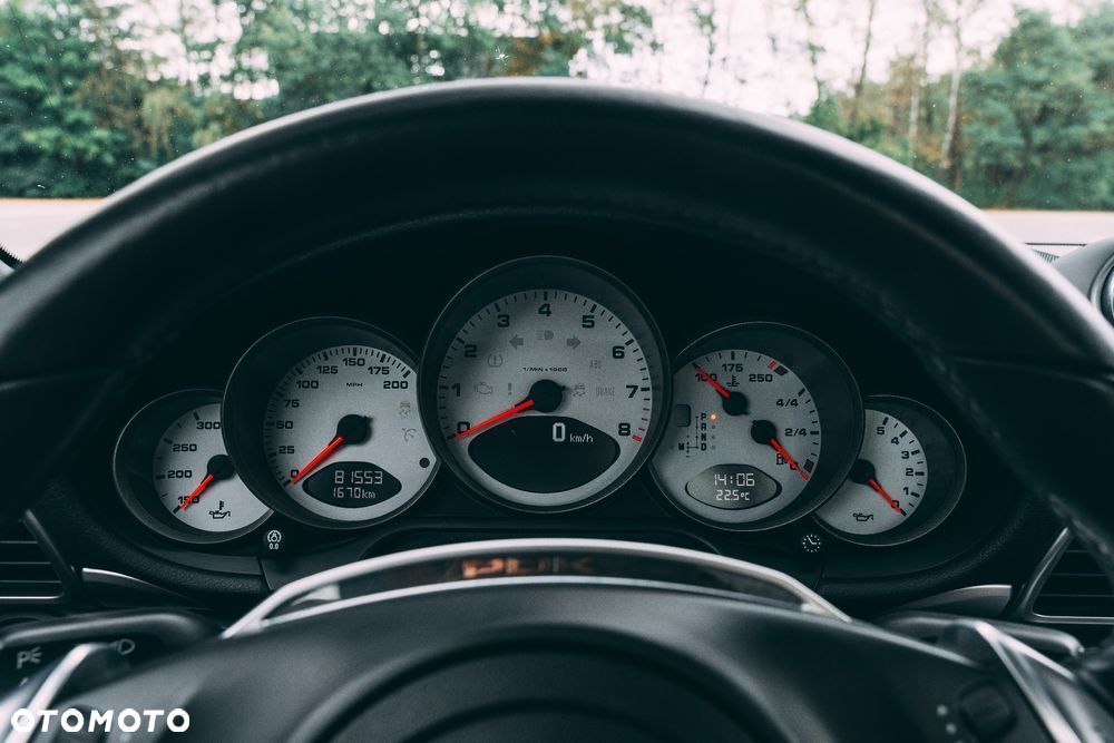 Porsche 911 Carrera 4S PDK - 11