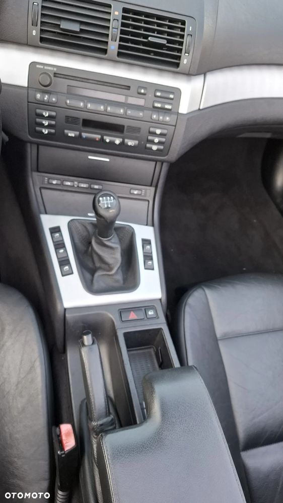 BMW Seria 3 318Ci - 24