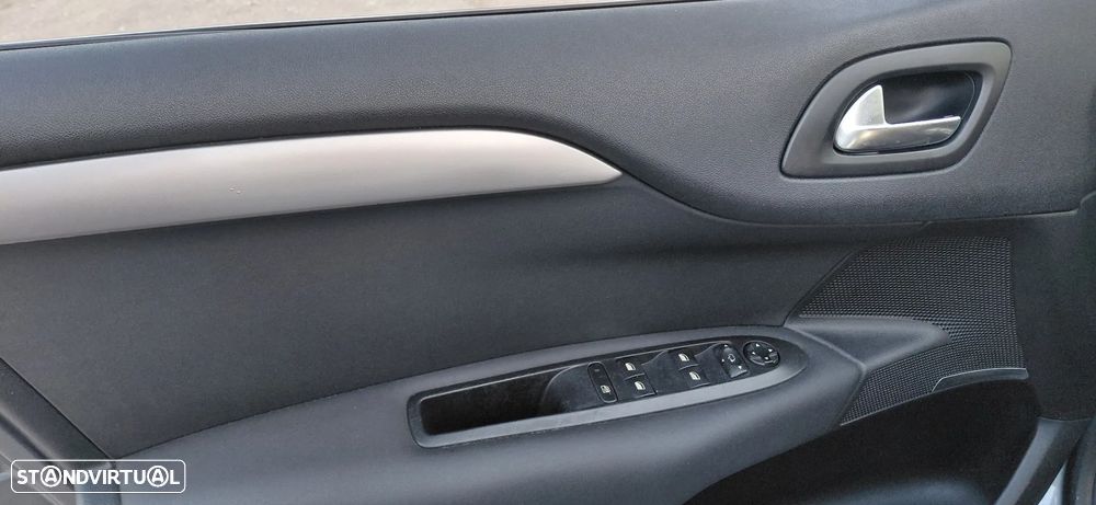 Citroën C4 HDi 90 Attraction - 13