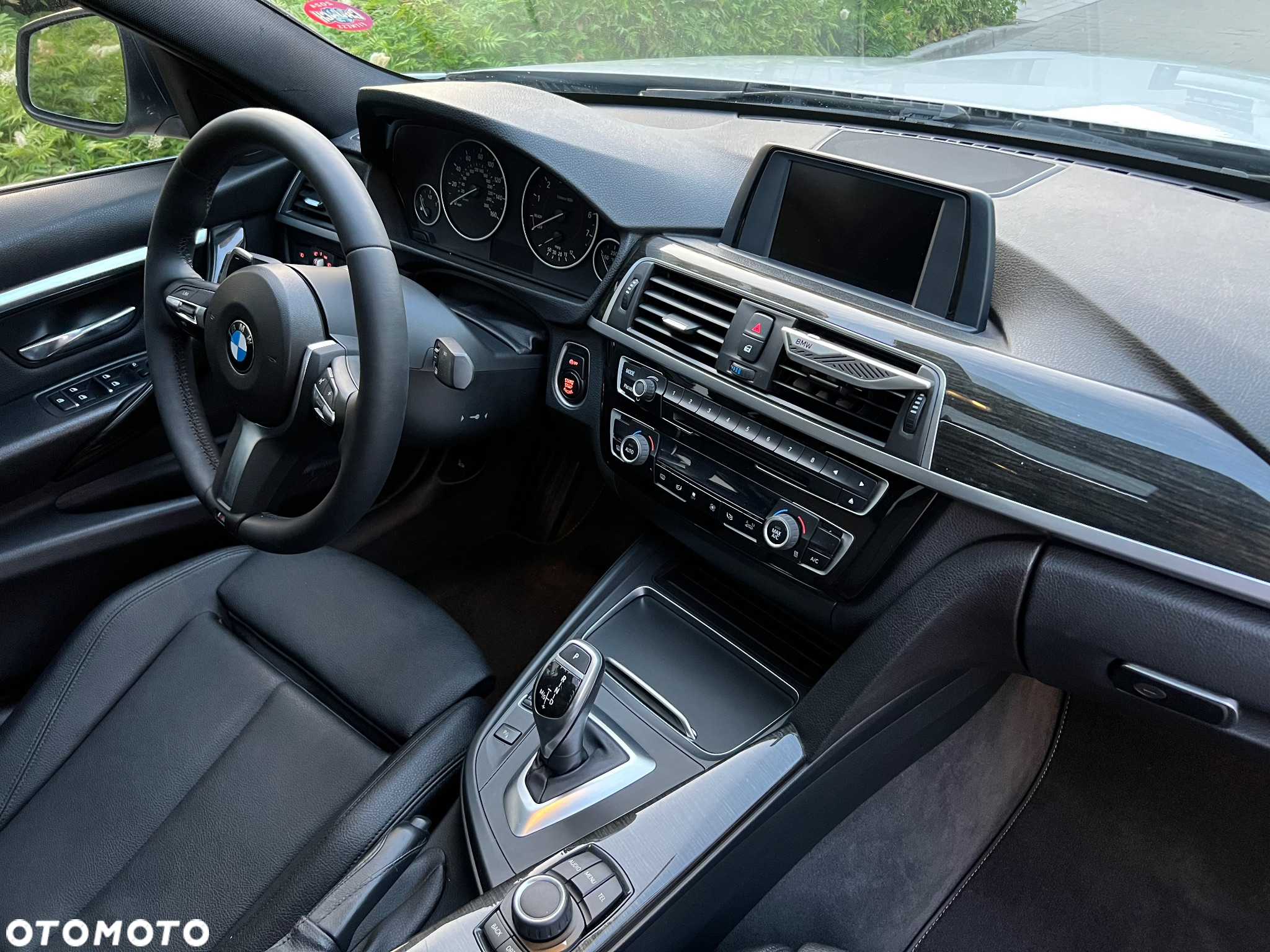 BMW Seria 3 330i - 18