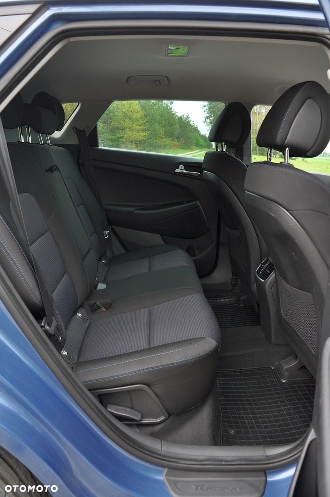 Hyundai Tucson blue 1.7 CRDi 2WD Style - 22