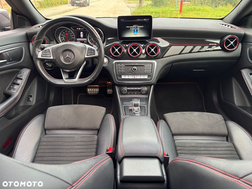 Mercedes-Benz CLA AMG 45 4-Matic - 23
