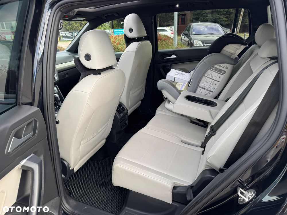 Volkswagen Tiguan - 14