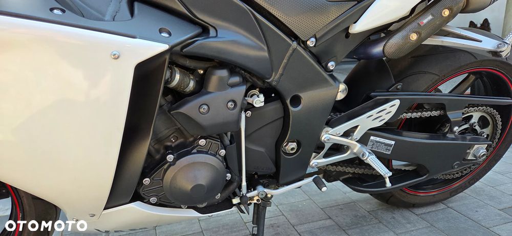 Yamaha YZF - 21