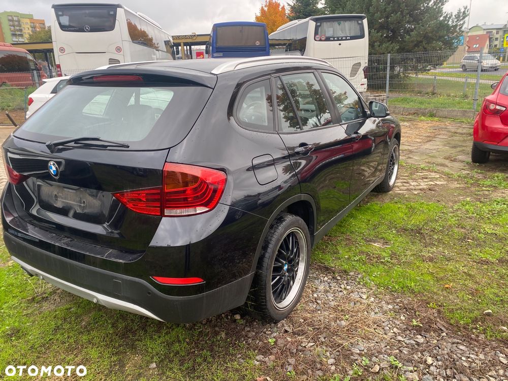 BMW X1 sDrive18i - 6