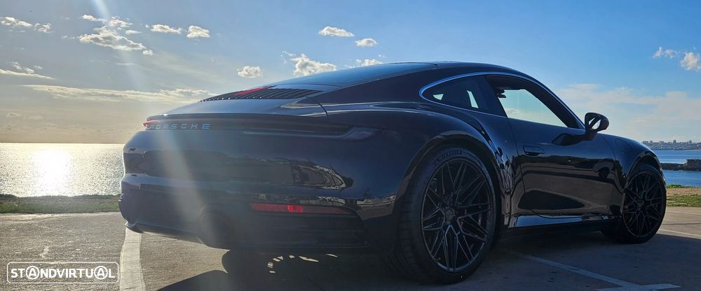 Porsche 911 Série F - 4