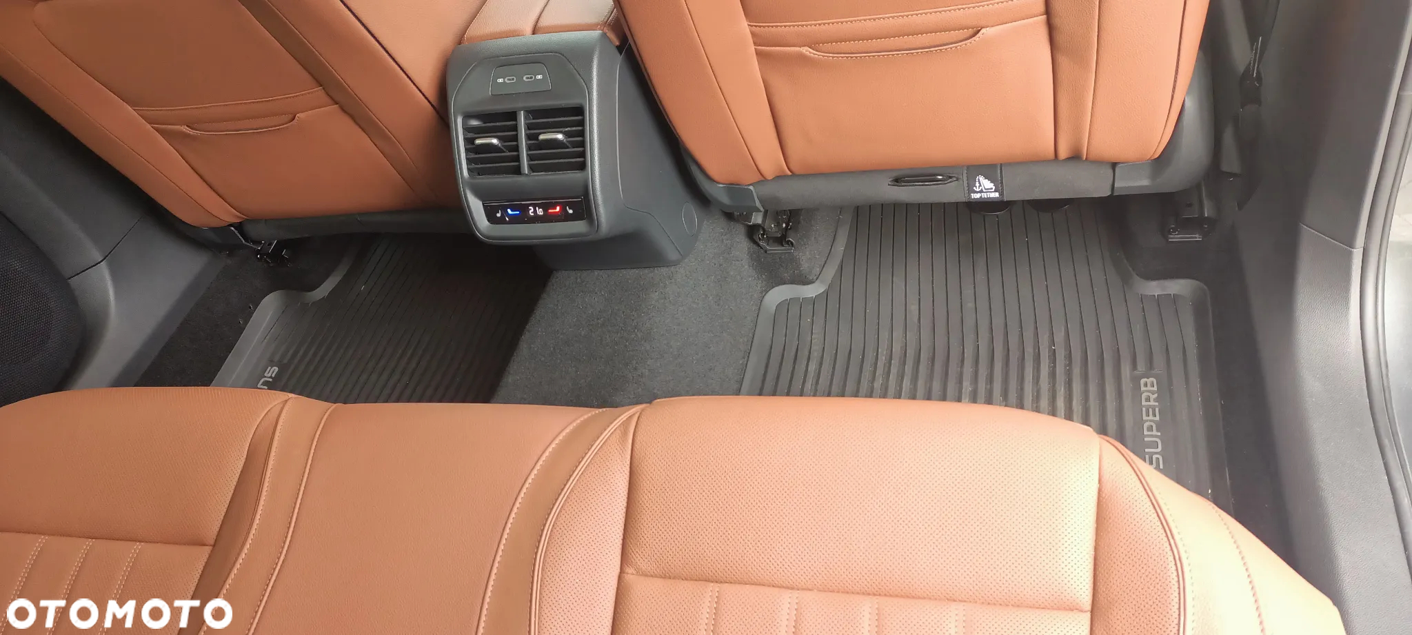Skoda Superb 2.0 TSI 4x4 L&K DSG - 12