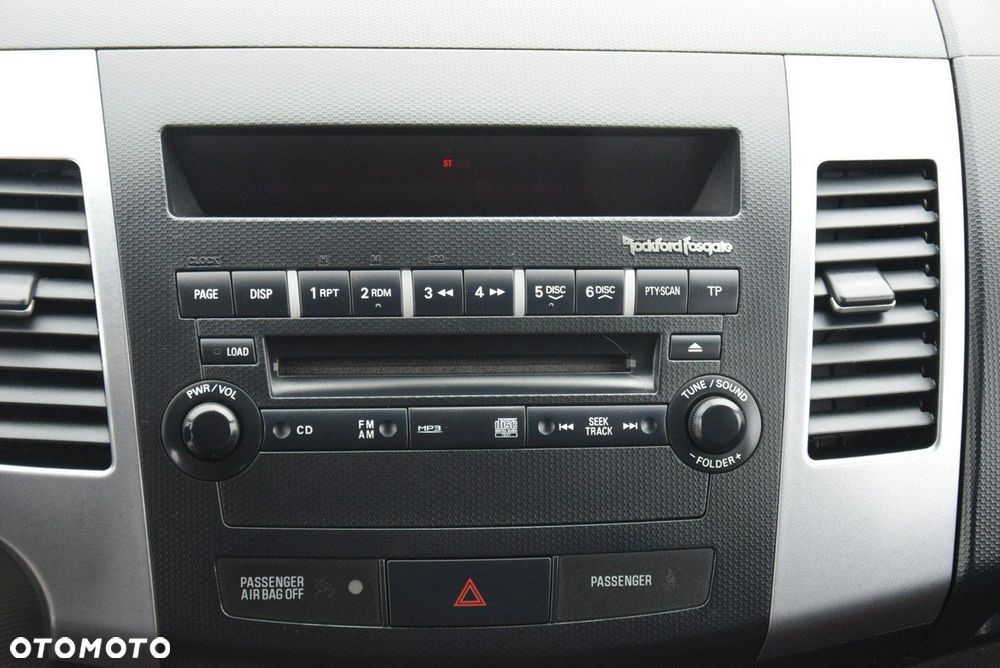 Mitsubishi Outlander 2.0 DI-D 4WD Inform - 25