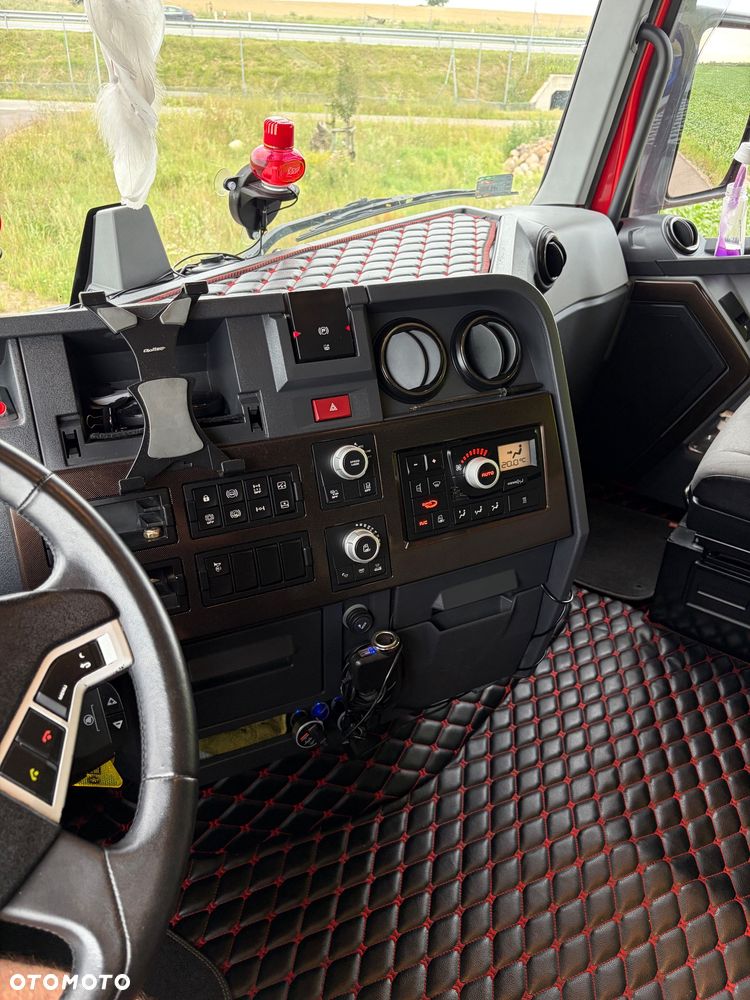 Renault T 520 - 12
