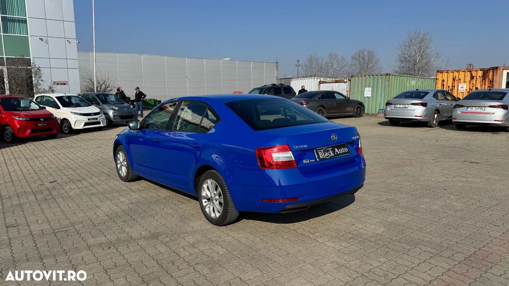 Skoda Octavia - 3