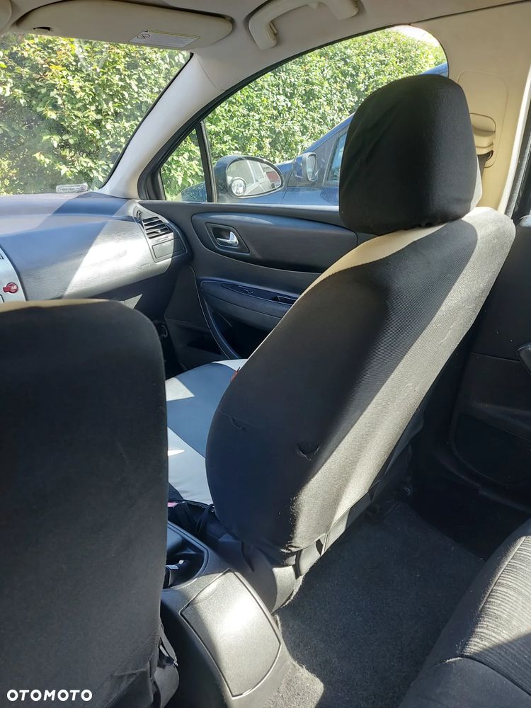 Citroën C4 1.6 HDi FAP Style - 35