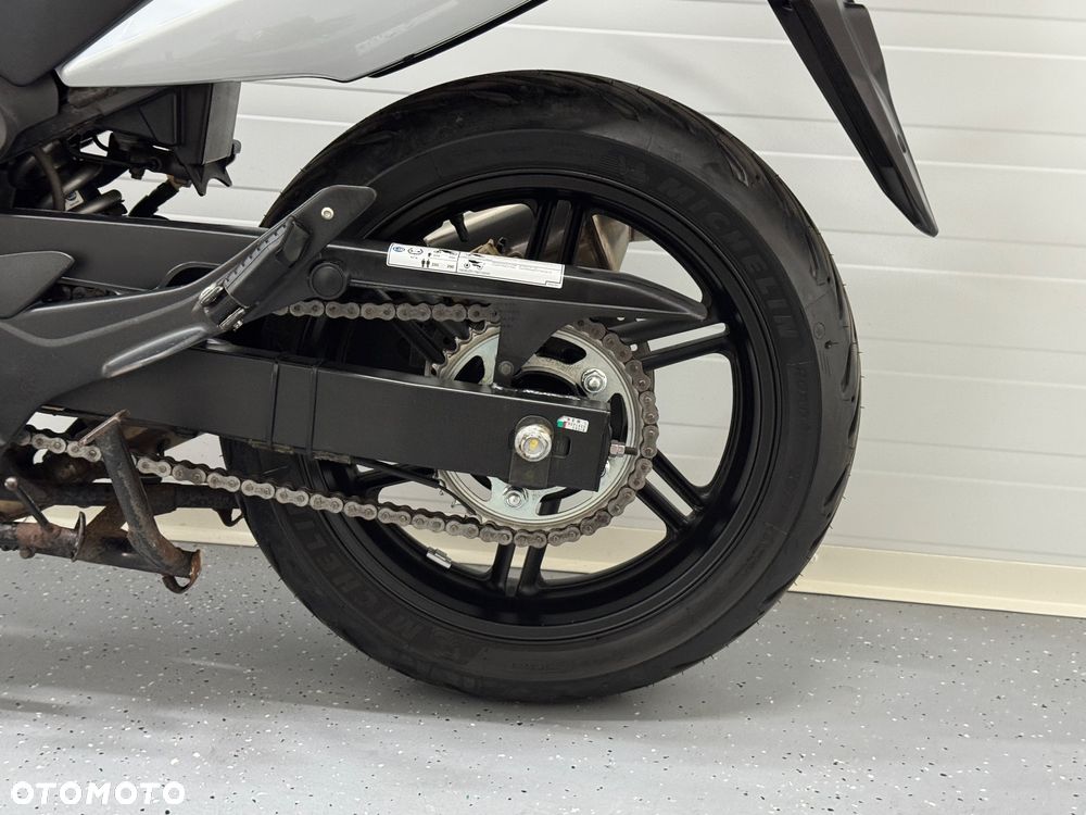 Honda CBF - 16