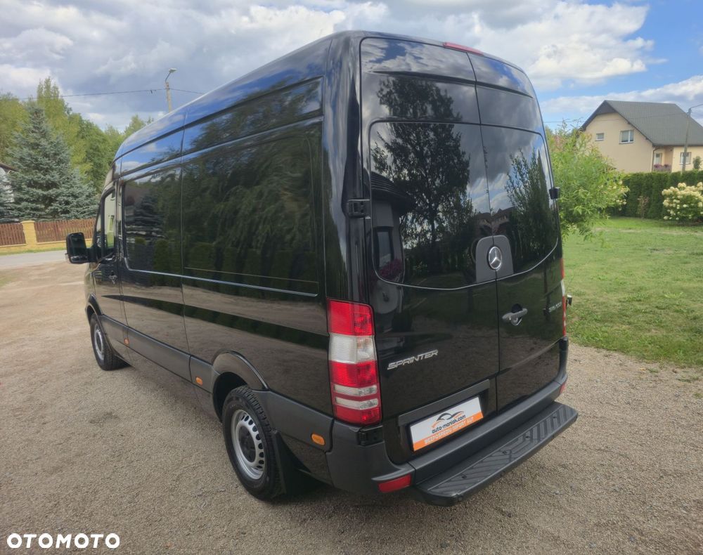 Mercedes-Benz Sprinter - 5