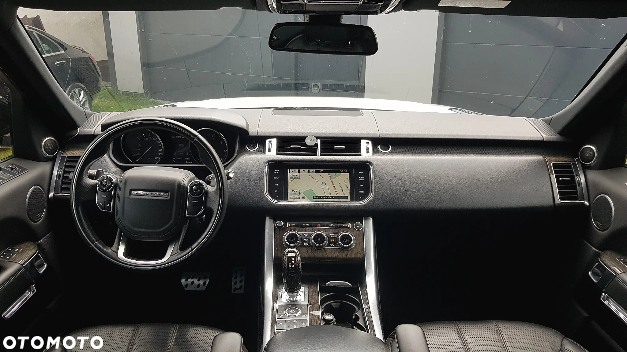 Land Rover Range Rover Sport - 16
