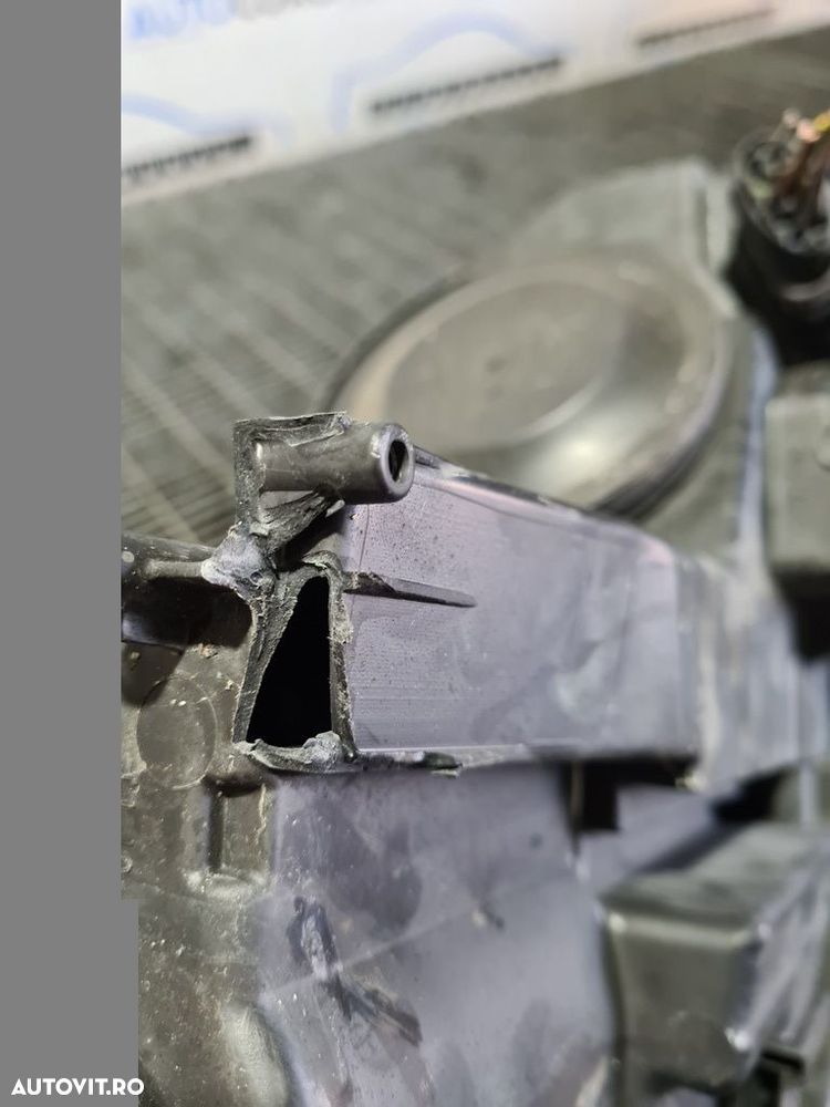 Far Stanga Volkswagen Tiguan 5N Facelift 2011 - 2015 SUV 4 Usi (953) Fara xenon CRĂPAT ... - 7