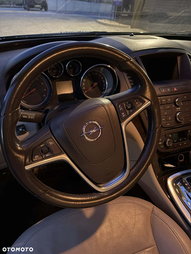 Opel Insignia 2.0 T Cosmo 4x4 - 17