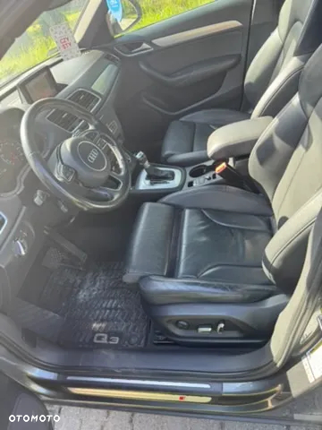 Audi Q3 2.0 TFSI quattro S tronic design - 11